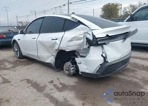 2026 Tesla Model Y Long Range Dual Motor All-Wheel Drive/Long Range Launch Series из США, поврежденный, VIN 7SAYGDEE4TA397325